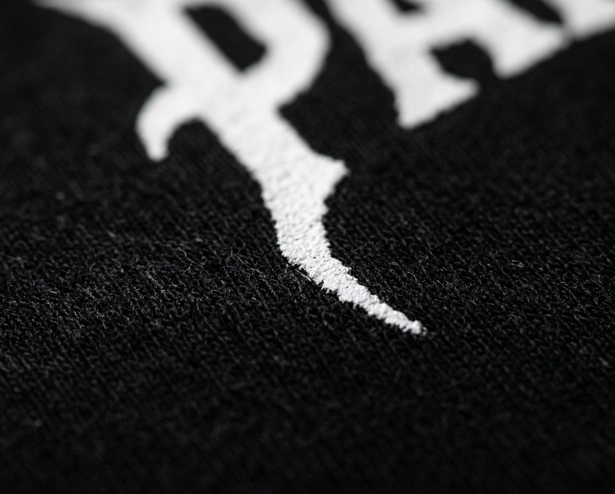 Polo Negro vista 3